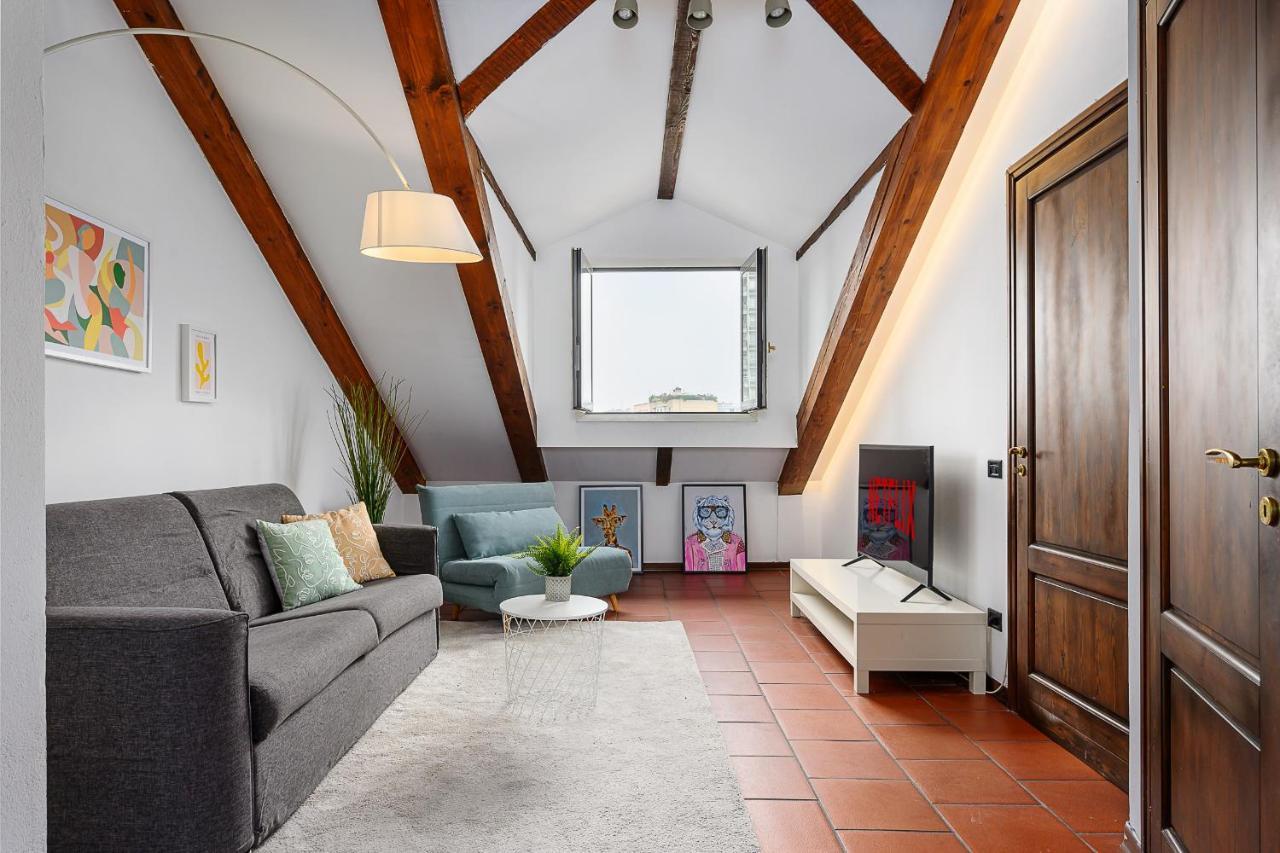 Duomo - Pt.Romana - Bocconi Top Floor Apartment Milan Luaran gambar